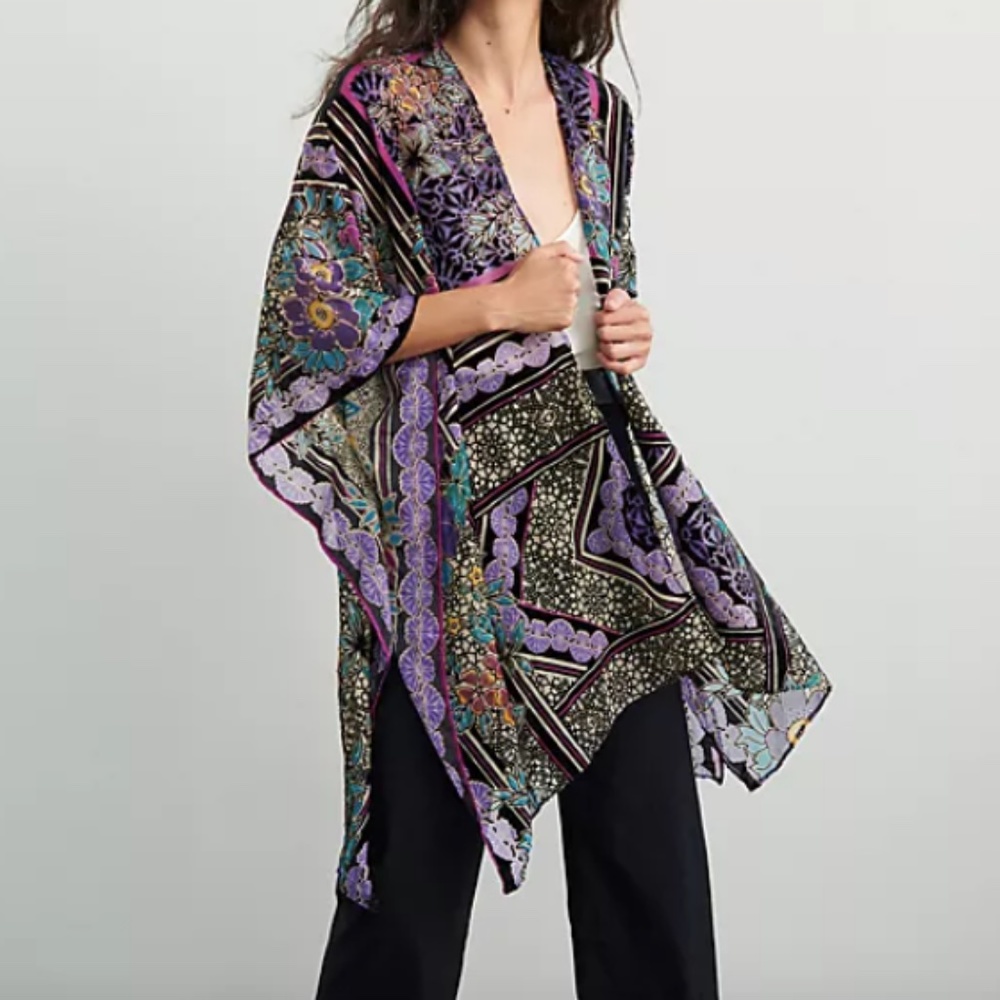 Shira Burnout Velvet Kimono